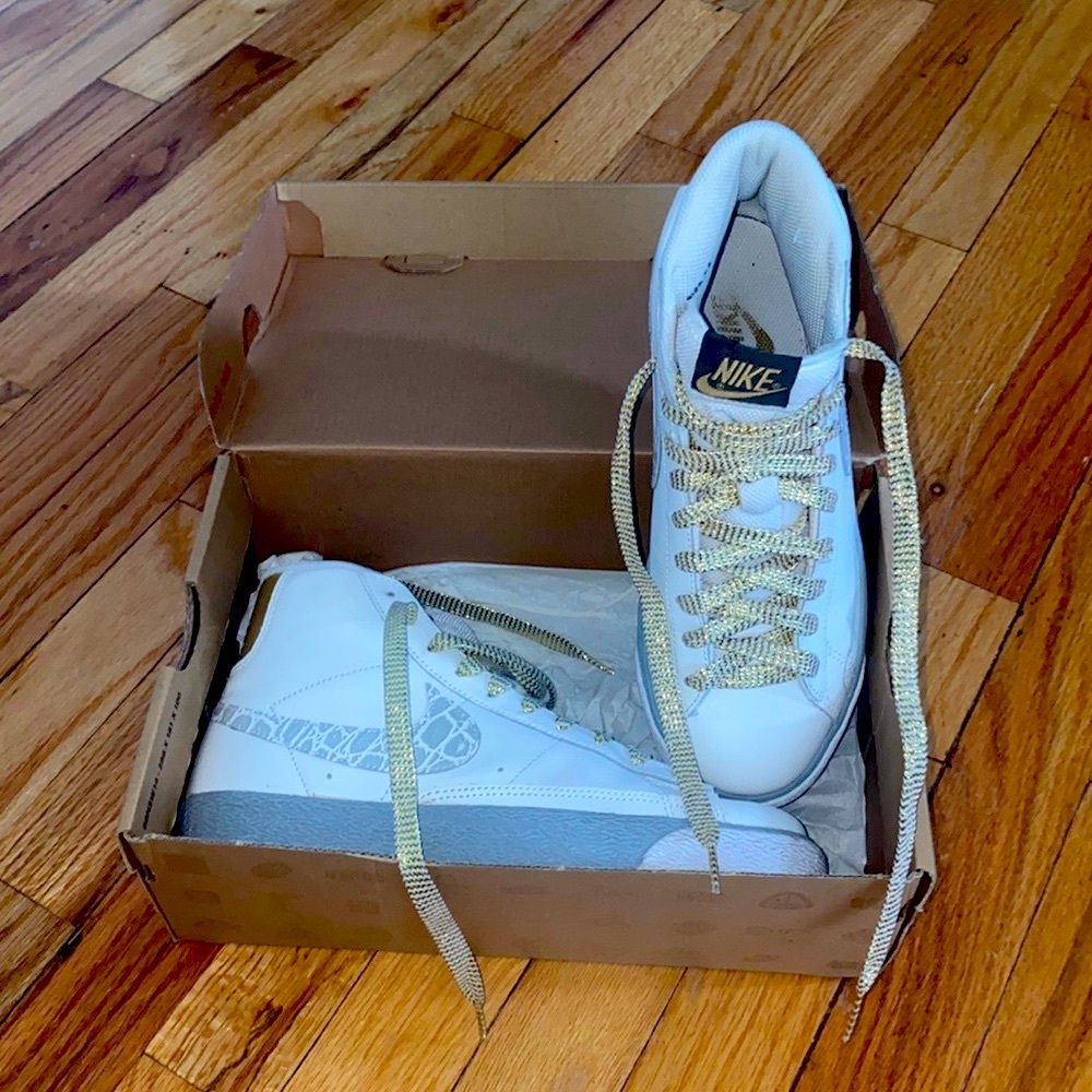 Nike Womens Blazer high